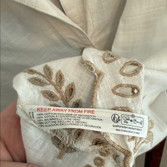 Anthropologie Cotton Button Front Eyelet  Embroidered Blouse Size Large - Picture 3 of 4